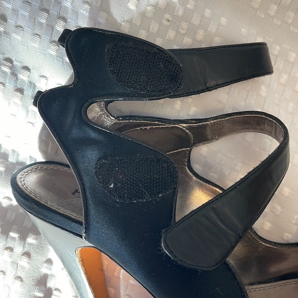 🌸Bebe 6” platform black stilettos high heels with adjustable Velcro straps - Picture 4 of 12